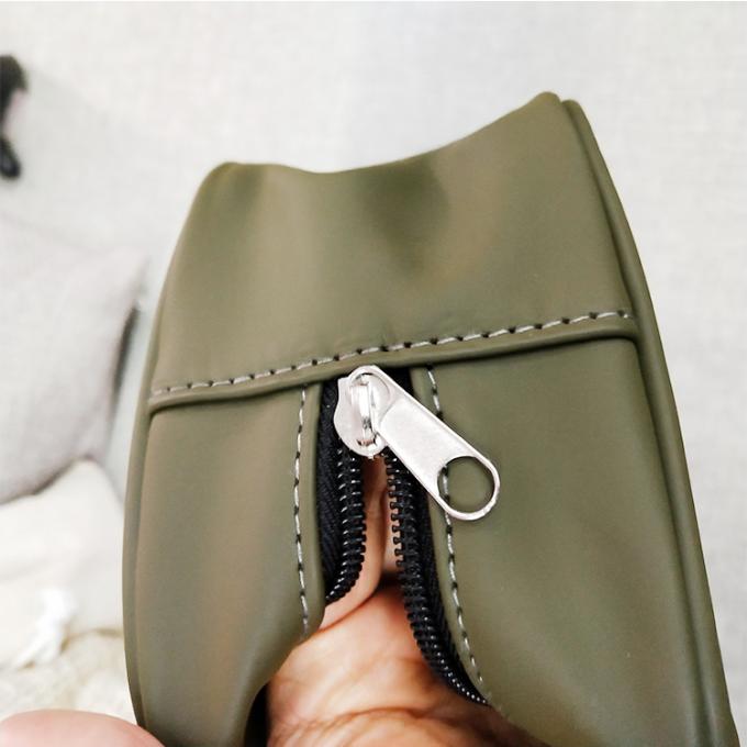 A fábrica fez a mini homens de saco da composição a marca própria dos sacos
